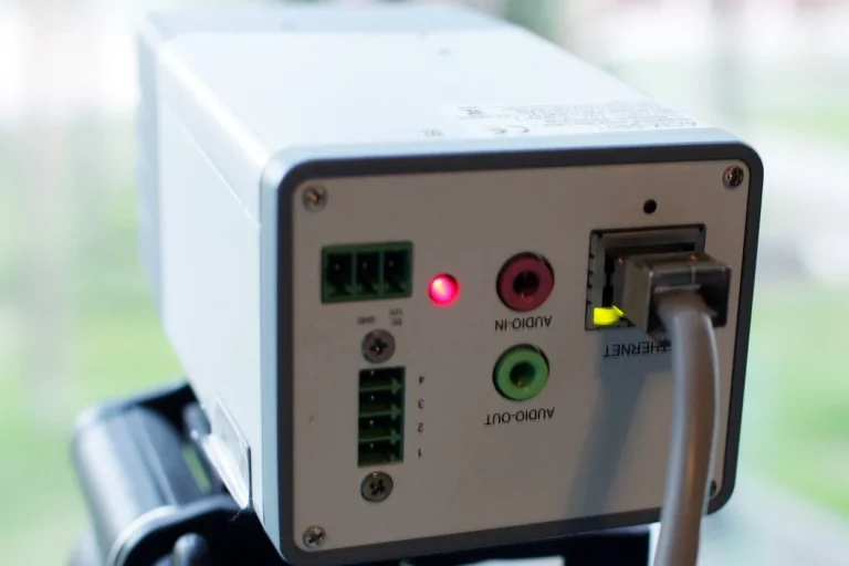 IP camera powered by PoE