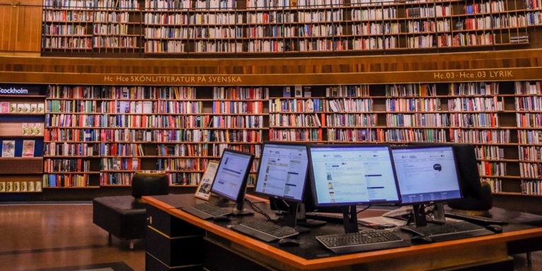 computers in a public library