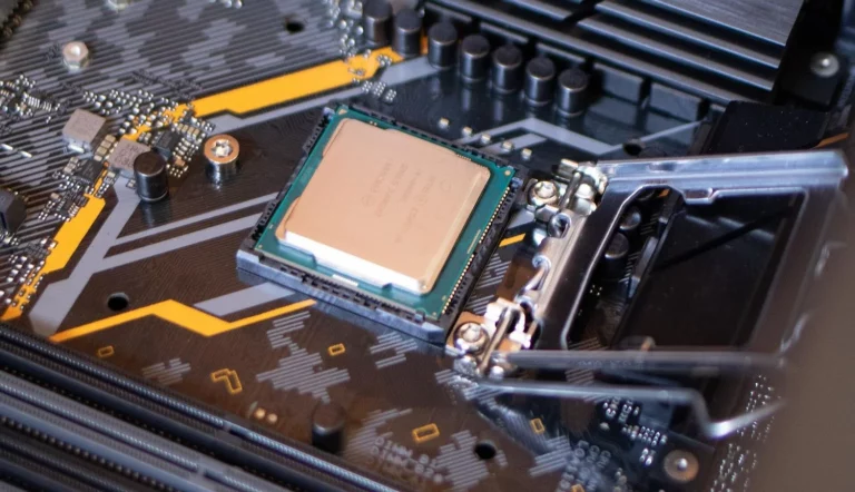 cpu socket motherboard