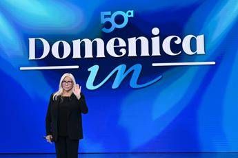 domenica in da amanda lear a max biaggi gli ospiti di oggi di mara venier 2