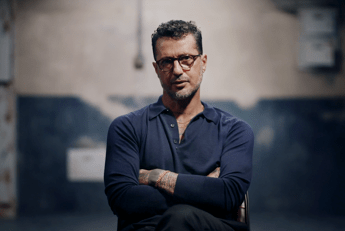 la parabola mediatica di fabrizio corona in una docuserie netflix 2