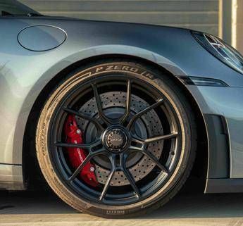 pirelli per la porsche 911 gt3 arrivano due versioni ad hoc dei p zero 2