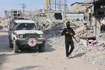 riapre domani il valico di allenby per gli aiuti a gaza hamas violazioni da israele no inizio fase 2 2