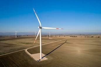 rinnovabili agsm aim acquisisce 4 parchi eolici in puglia 2