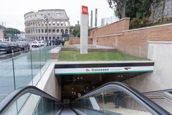 roma inaugurate le nuove stazioni museo della metro c di porta metronia e colosseo 2