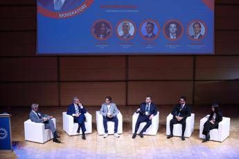 sinergie 2025 chiude edizione visione e presenta manifesto la community per agenti immobiliari 2