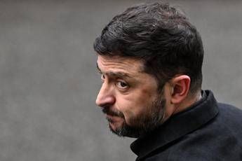 ucraina zelensky a berlino kiev non chiedera di entrare in nato se ottiene garanzie di sicurezza 2