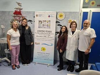 poltrona odontoiatrica donata al centro tobia dellospedale grassi di ostia 2