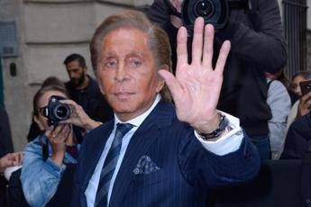 valentino il geriatra stilisti over 90 grazie a creativita bellezza e passione per lavoro 2