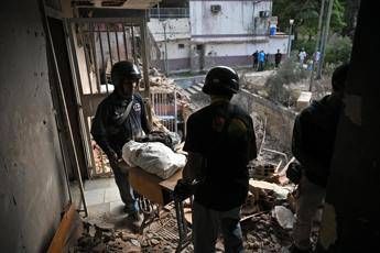 venezuela caracas 100 i morti in raid usa feriti maduro e la moglie 2